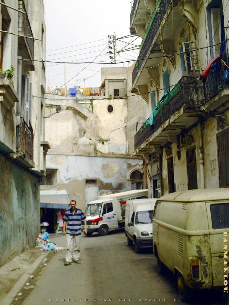 rue d'Azoff 02.jpg